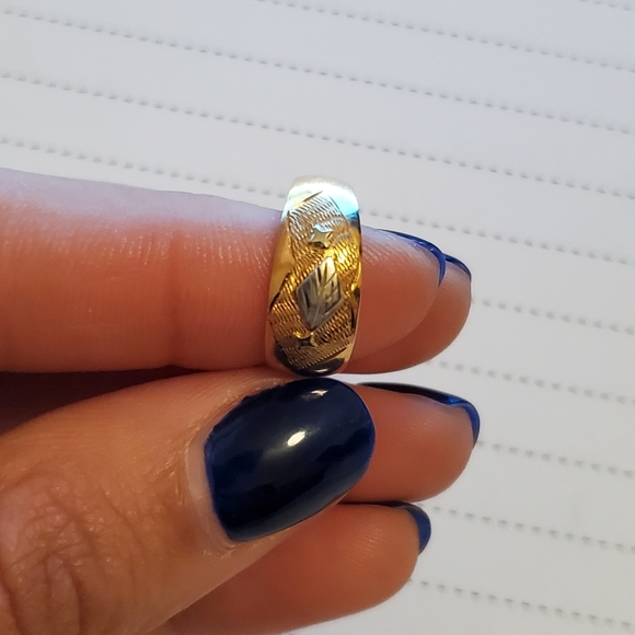 18k solid yellow and white gold pinky ring/band - Picture 11 of 11